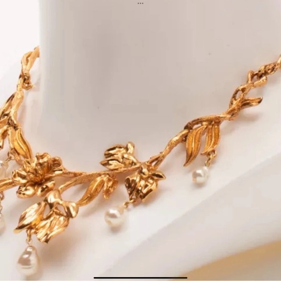 Oscar de la renta flower drop beads necklace - Picture 2 of 2